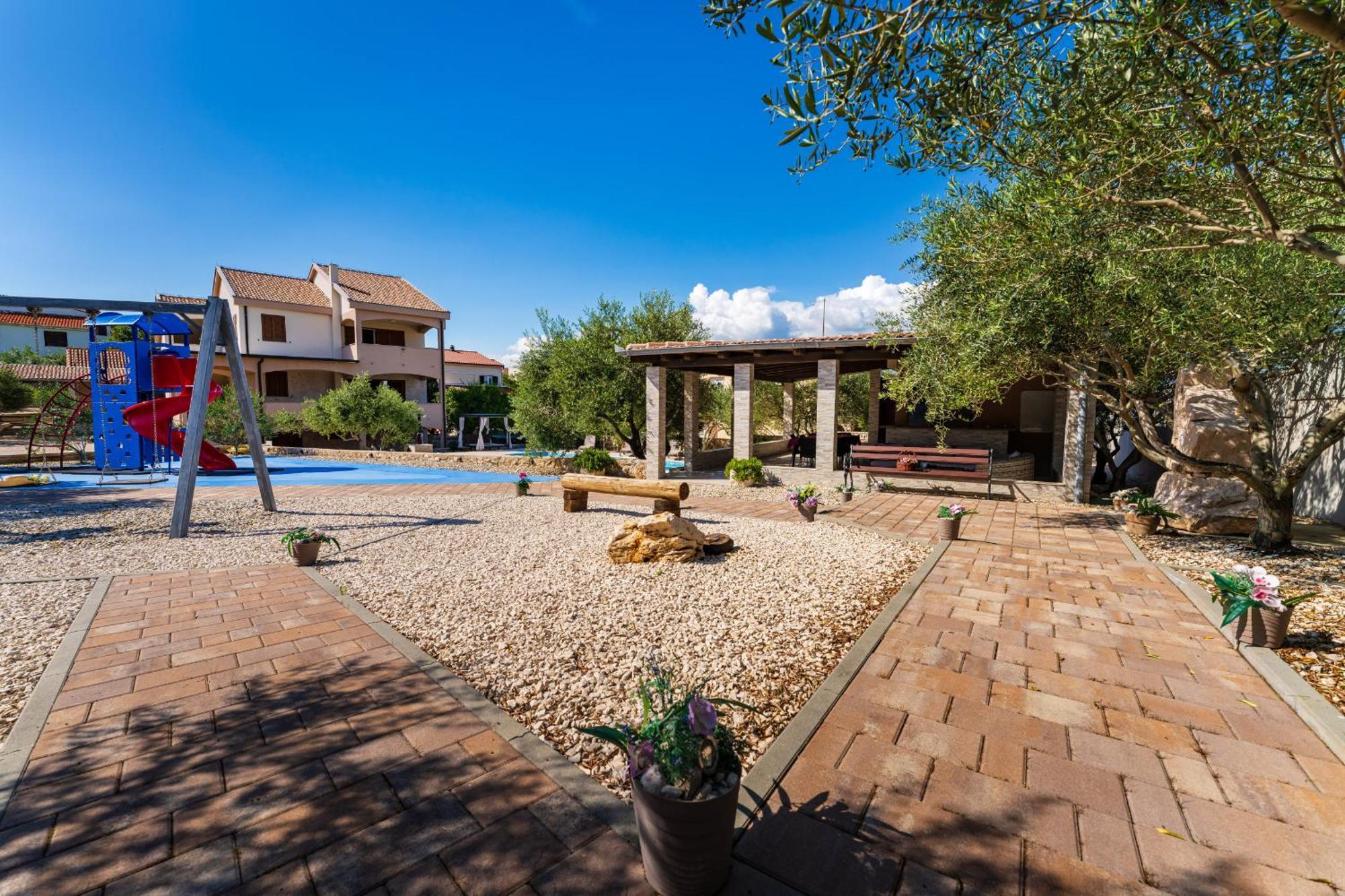 Villa Zlatni Dvori Zadarvillas Ražanac Exteriör bild