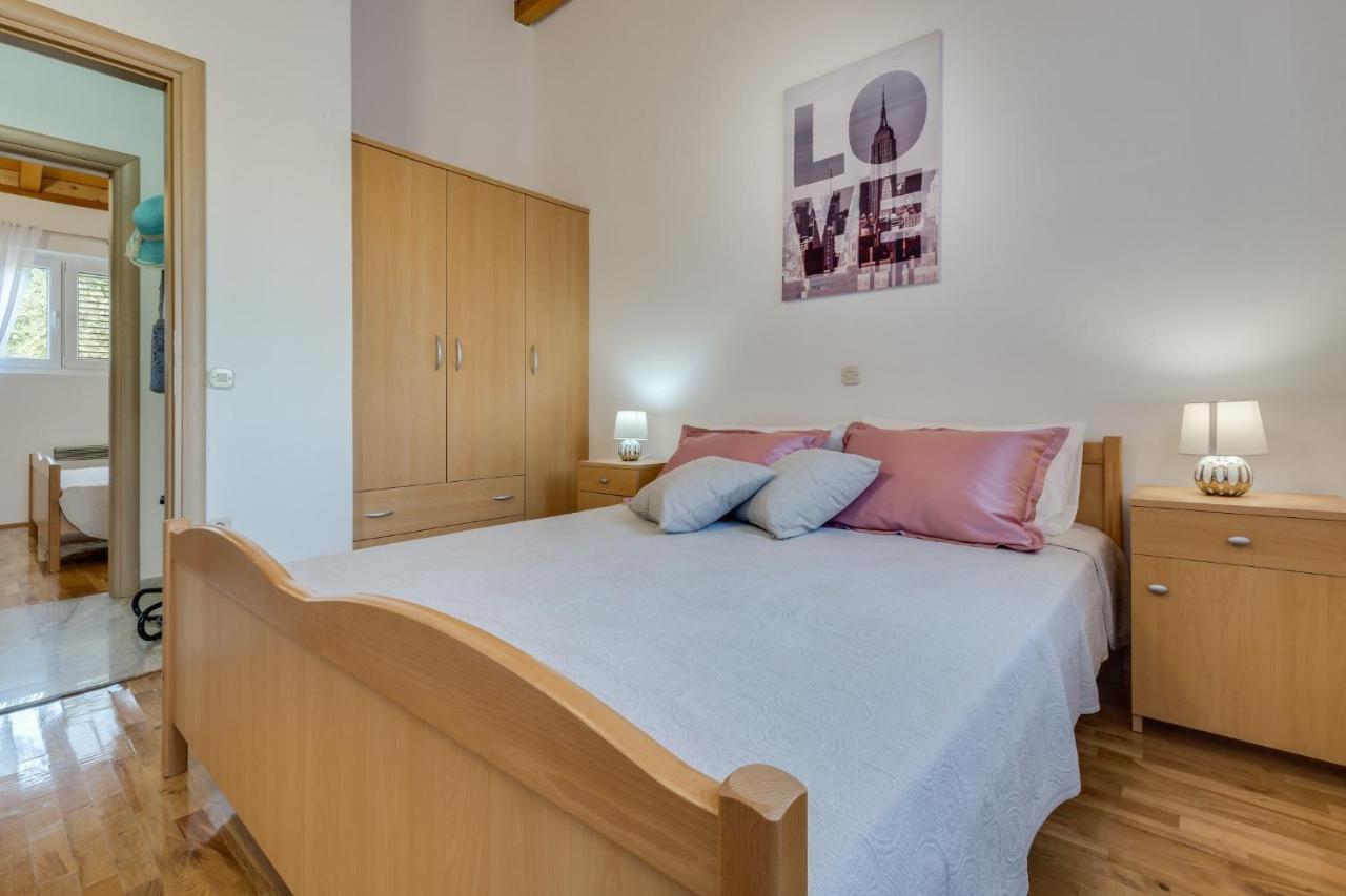 Villa Zlatni Dvori Zadarvillas Ražanac Exteriör bild
