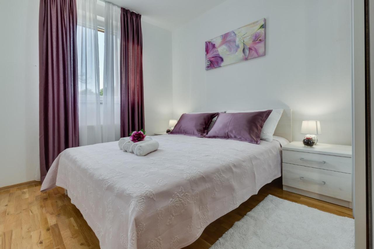 Villa Zlatni Dvori Zadarvillas Ražanac Exteriör bild
