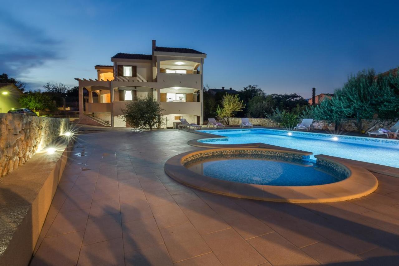 Villa Zlatni Dvori Zadarvillas Ražanac Exteriör bild